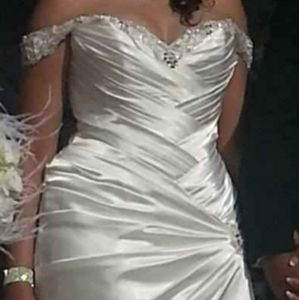 Wedding dress